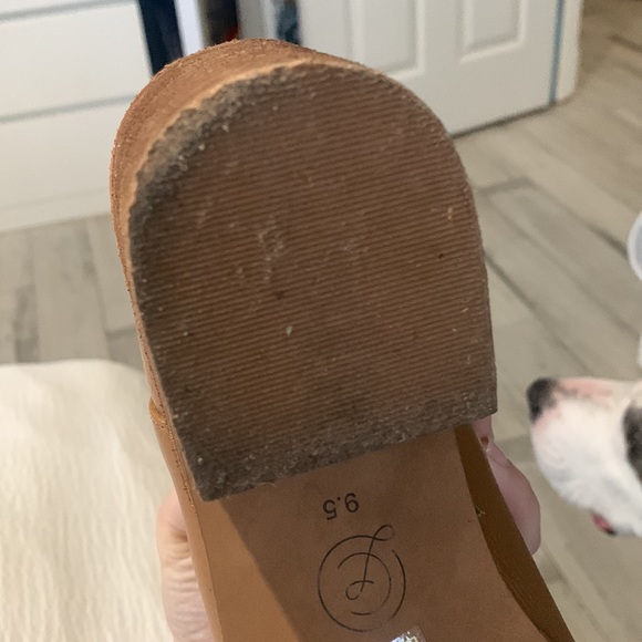 Chinese Laundry Filip Bootie in camel size 9.5 - Picture 4 of 5